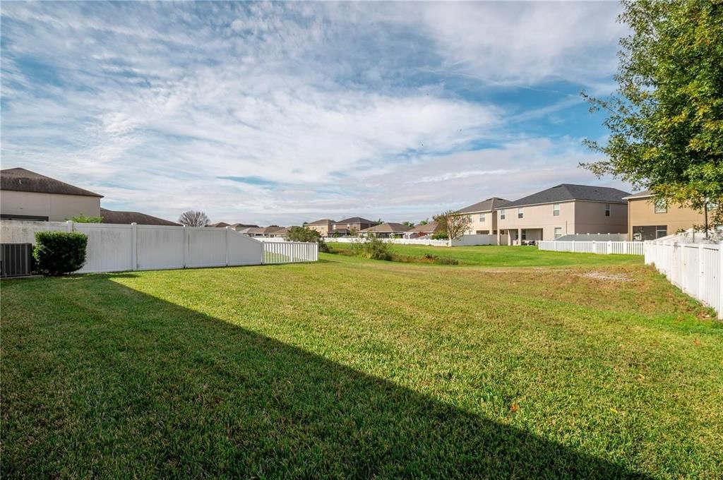 En Venta: $370,000 (3 camas, 2 baños, 2062 Pies cuadrados)