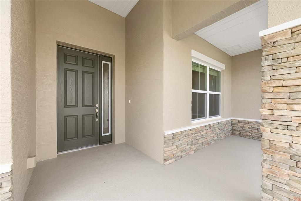 Active With Contract: $443,865 (2 beds, 2 baths, 1718 Square Feet)