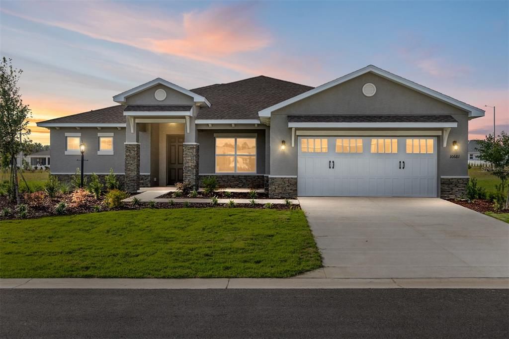Active With Contract: $443,865 (2 beds, 2 baths, 1718 Square Feet)