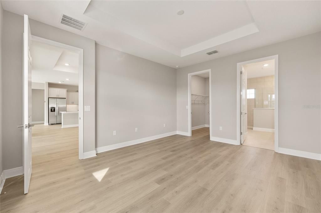 Active With Contract: $443,865 (2 beds, 2 baths, 1718 Square Feet)