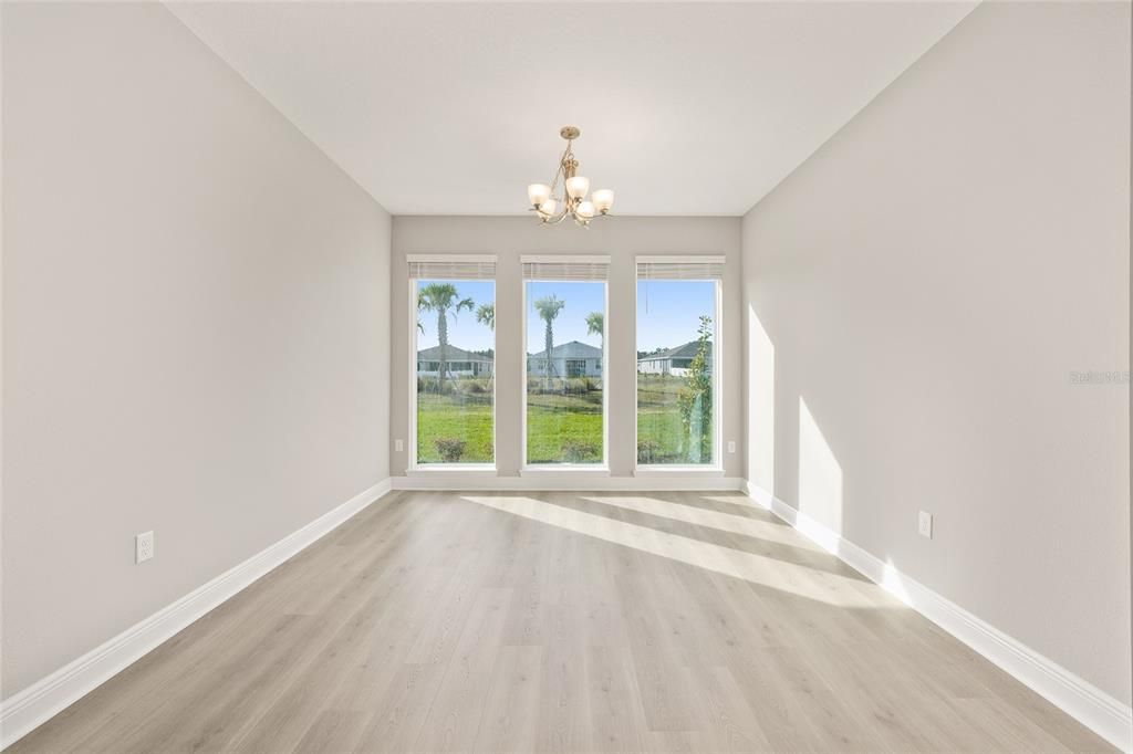 Active With Contract: $443,865 (2 beds, 2 baths, 1718 Square Feet)