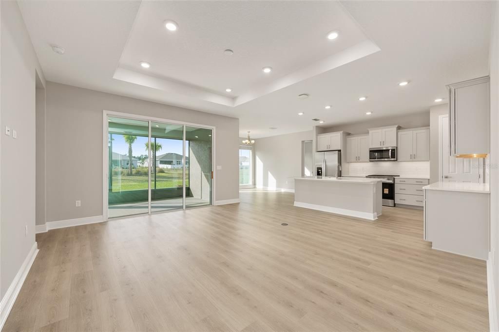 Active With Contract: $443,865 (2 beds, 2 baths, 1718 Square Feet)