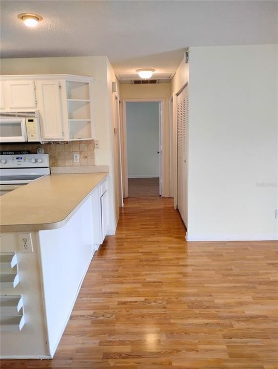 For Rent: $1,475 (2 beds, 2 baths, 875 Square Feet)