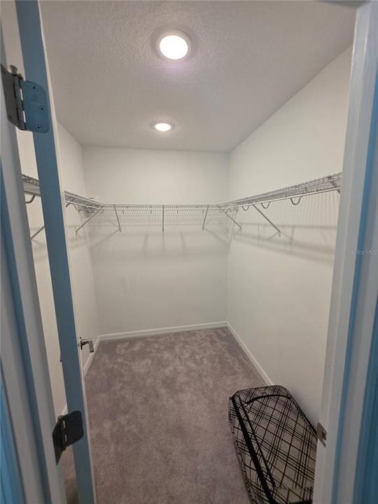 En Renta: $2,485 (4 camas, 2 baños, 2143 Pies cuadrados)