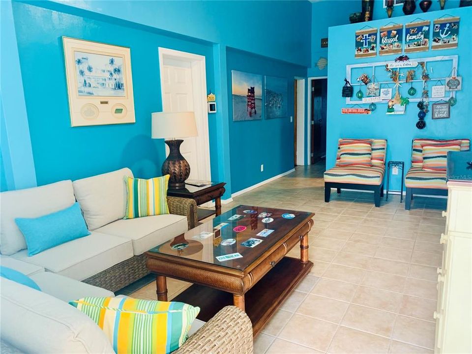 En Venta: $1,900,000 (3 camas, 2 baños, 1654 Pies cuadrados)