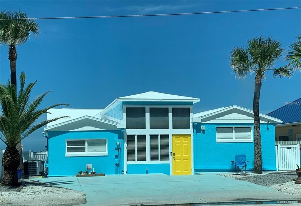 En Venta: $1,900,000 (3 camas, 2 baños, 1654 Pies cuadrados)