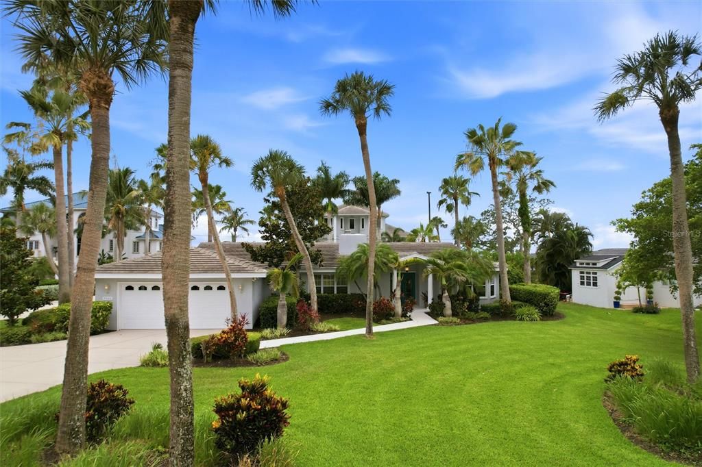 En Venta: $5,500,000 (6 camas, 5 baños, 6215 Pies cuadrados)
