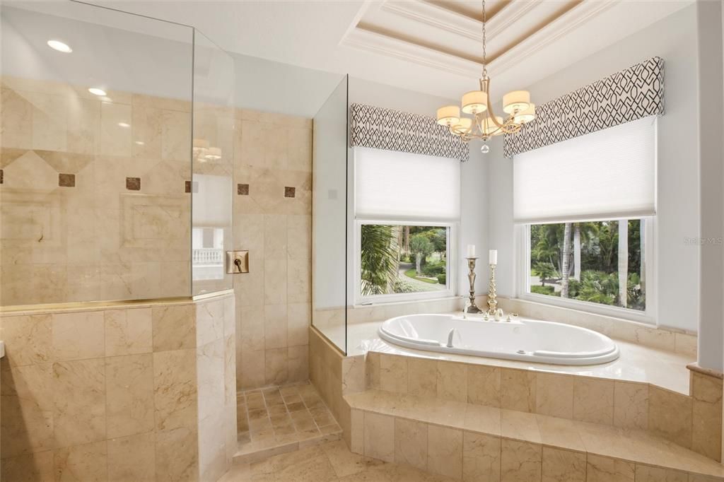 En Venta: $5,500,000 (6 camas, 5 baños, 6215 Pies cuadrados)