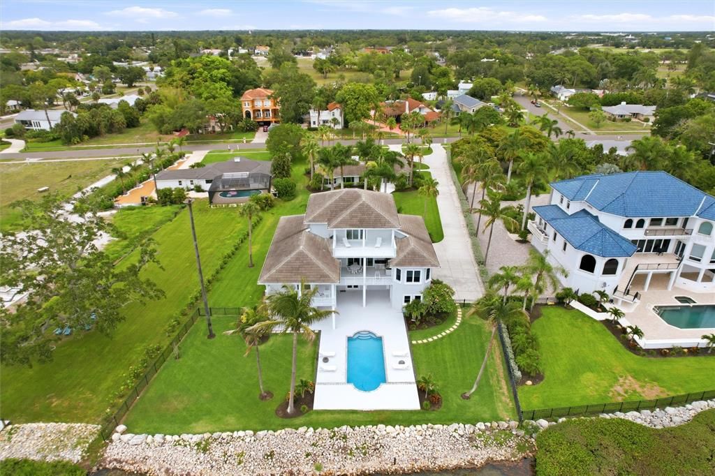 En Venta: $5,500,000 (6 camas, 5 baños, 6215 Pies cuadrados)