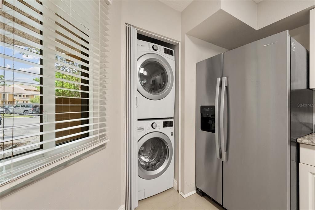En Venta: $215,000 (2 camas, 2 baños, 1099 Pies cuadrados)