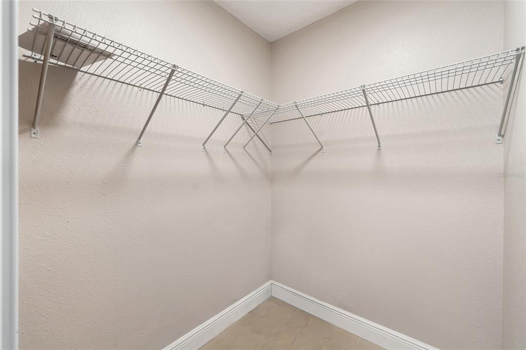 En Venta: $215,000 (2 camas, 2 baños, 1099 Pies cuadrados)