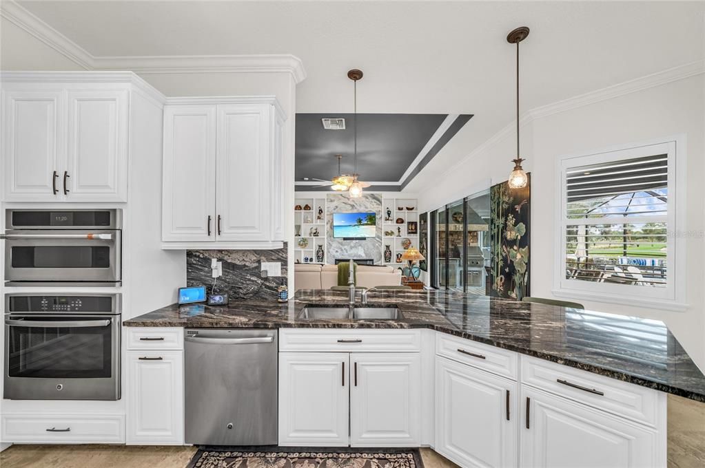 En Venta: $1,450,000 (4 camas, 3 baños, 3074 Pies cuadrados)