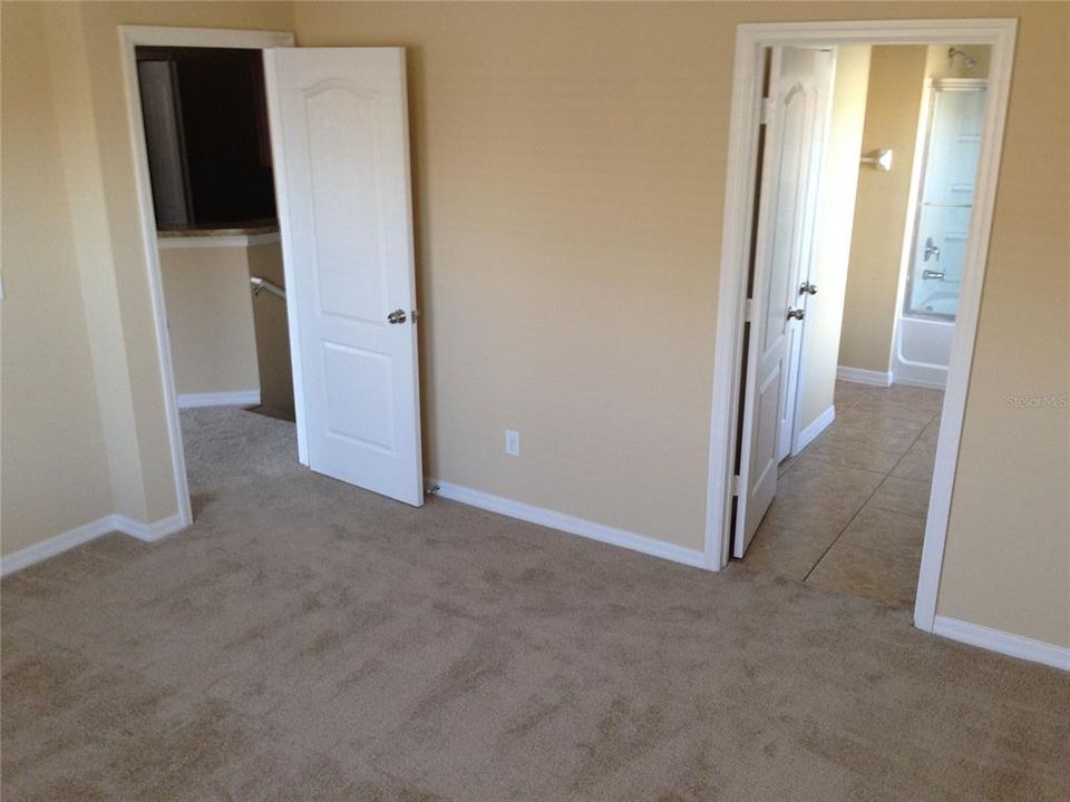 For Rent: $1,825 (2 beds, 2 baths, 1305 Square Feet)
