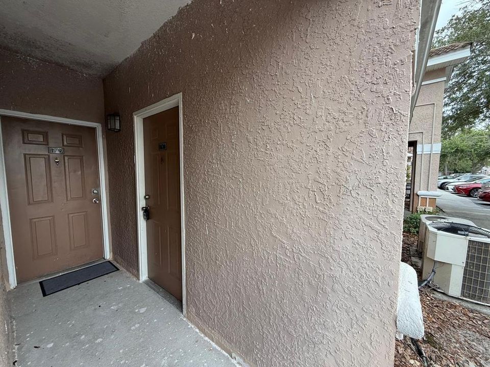 For Rent: $1,350 (1 beds, 1 baths, 830 Square Feet)