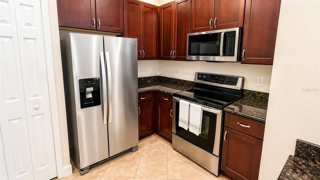 For Rent: $2,000 (3 beds, 2 baths, 1346 Square Feet)