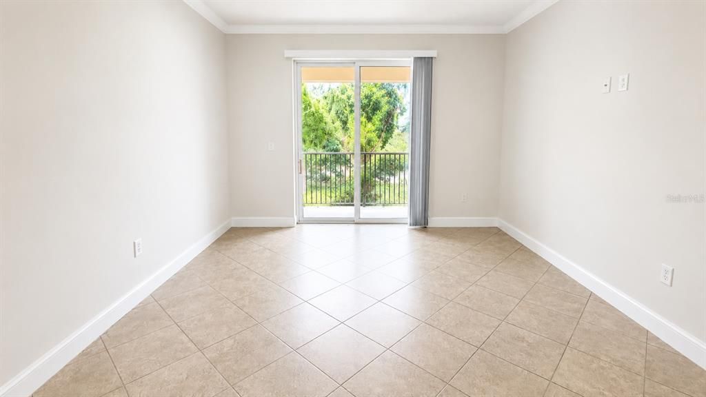 For Rent: $2,000 (3 beds, 2 baths, 1346 Square Feet)