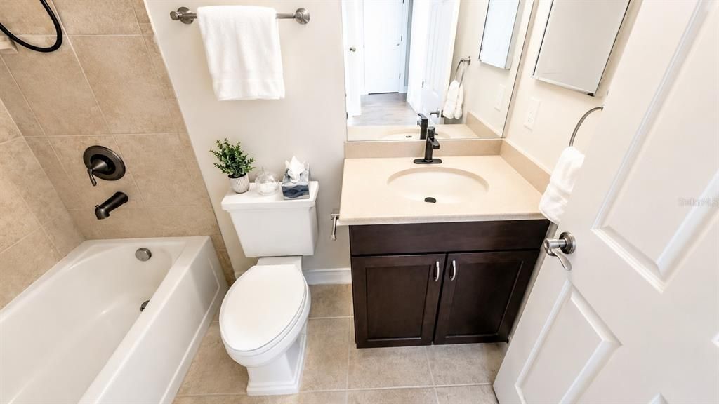 For Rent: $2,000 (3 beds, 2 baths, 1346 Square Feet)