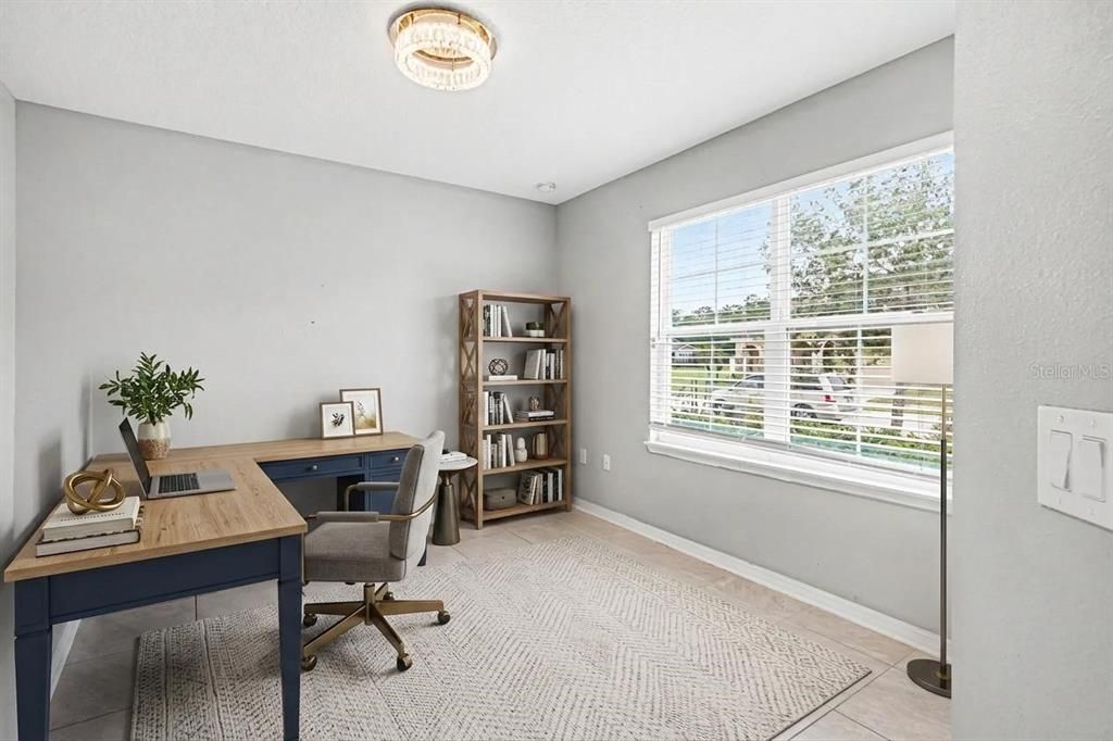 For Sale: $360,000 (4 beds, 2 baths, 1904 Square Feet)