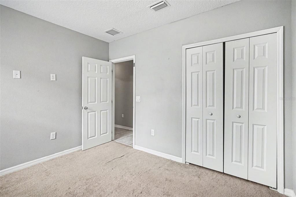 For Sale: $360,000 (4 beds, 2 baths, 1904 Square Feet)