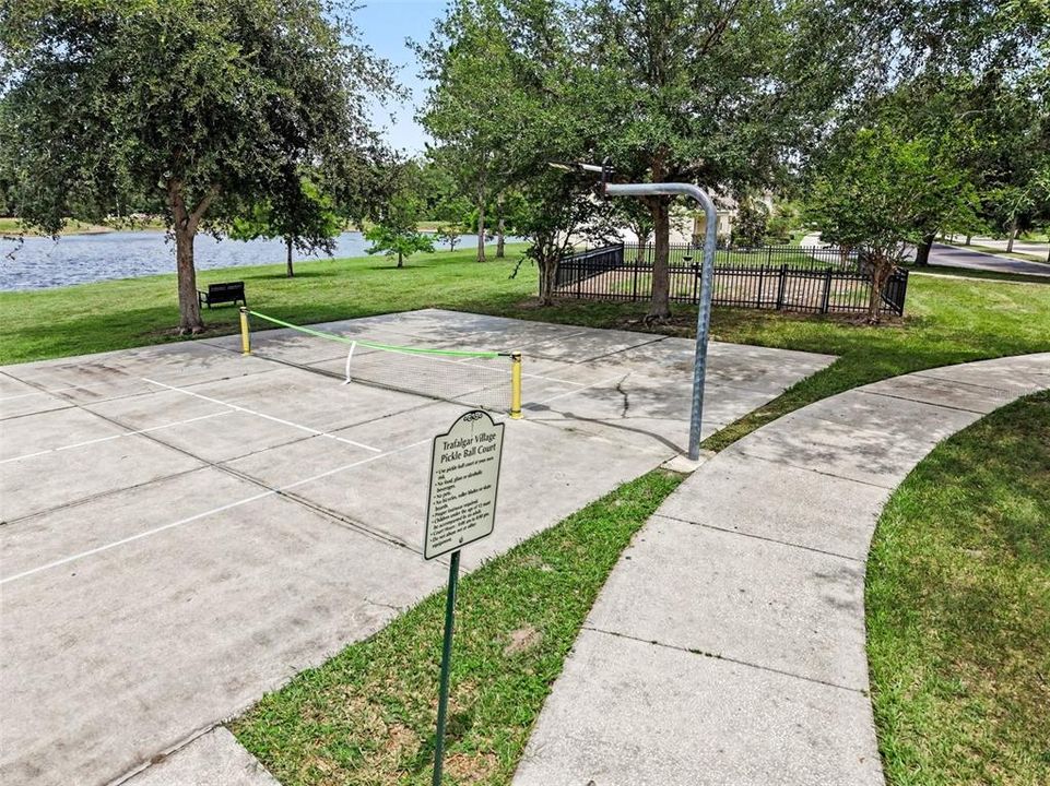 For Sale: $360,000 (4 beds, 2 baths, 1904 Square Feet)