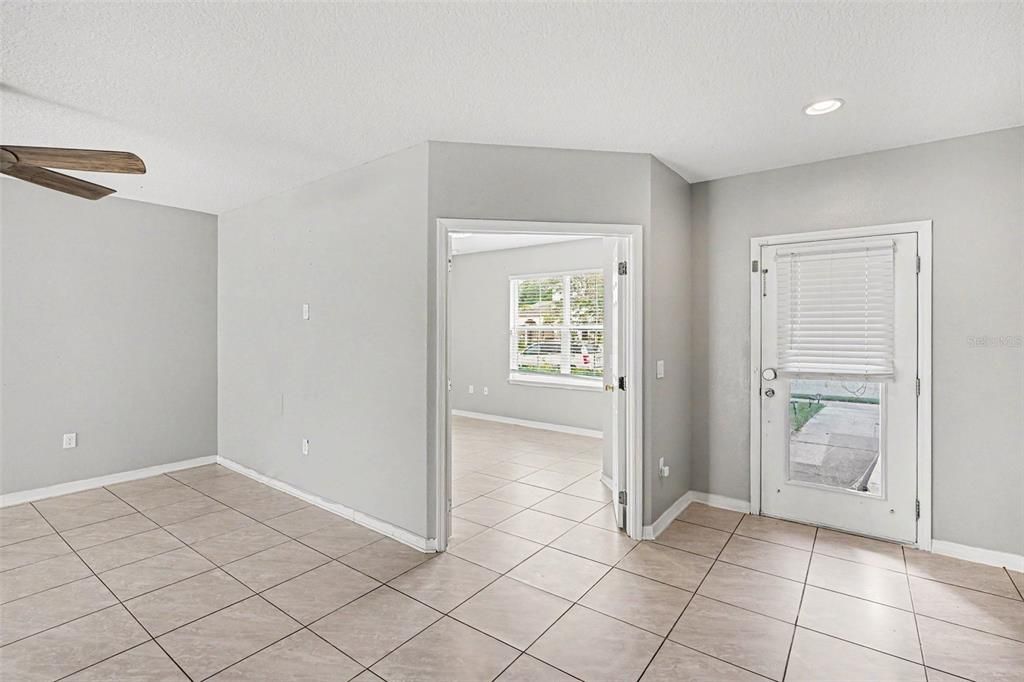 For Sale: $360,000 (4 beds, 2 baths, 1904 Square Feet)