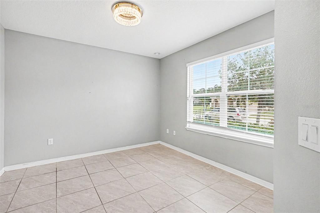 For Sale: $360,000 (4 beds, 2 baths, 1904 Square Feet)