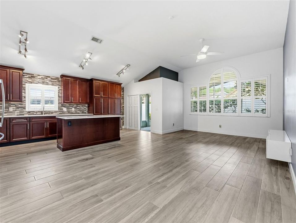 For Sale: $488,000 (3 beds, 2 baths, 1520 Square Feet)