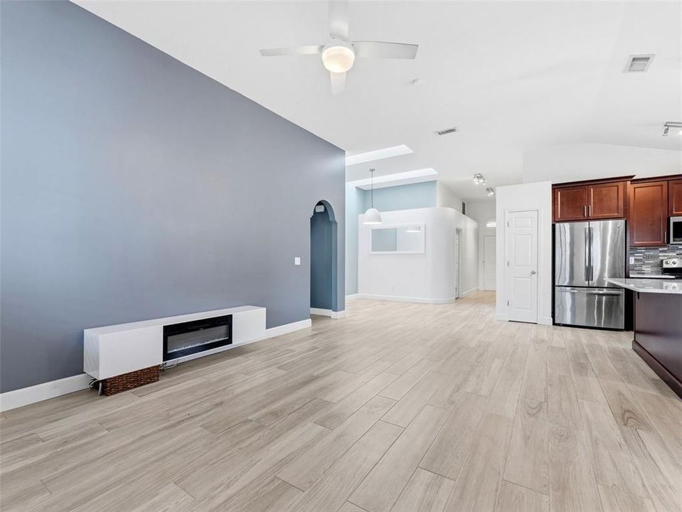 For Sale: $488,000 (3 beds, 2 baths, 1520 Square Feet)