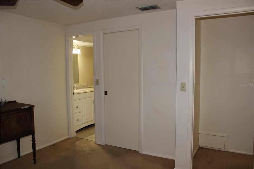 For Sale: $274,900 (3 beds, 2 baths, 1518 Square Feet)