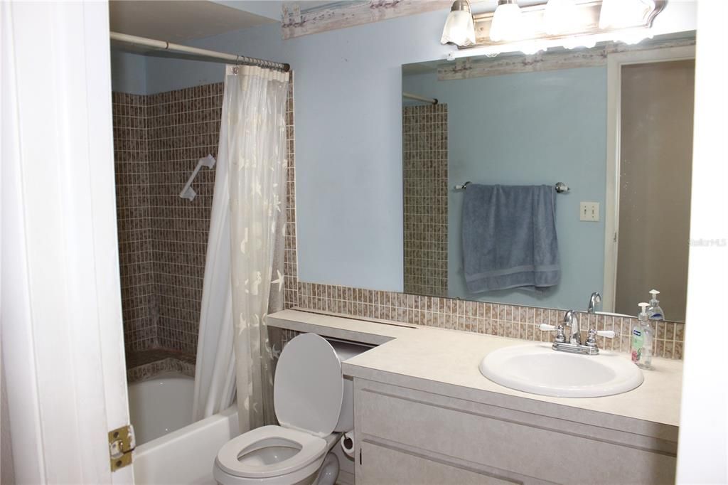 For Sale: $274,900 (3 beds, 2 baths, 1518 Square Feet)