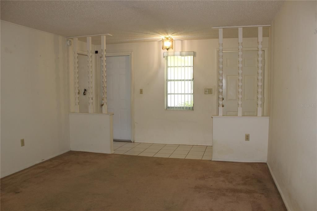 For Sale: $274,900 (3 beds, 2 baths, 1518 Square Feet)