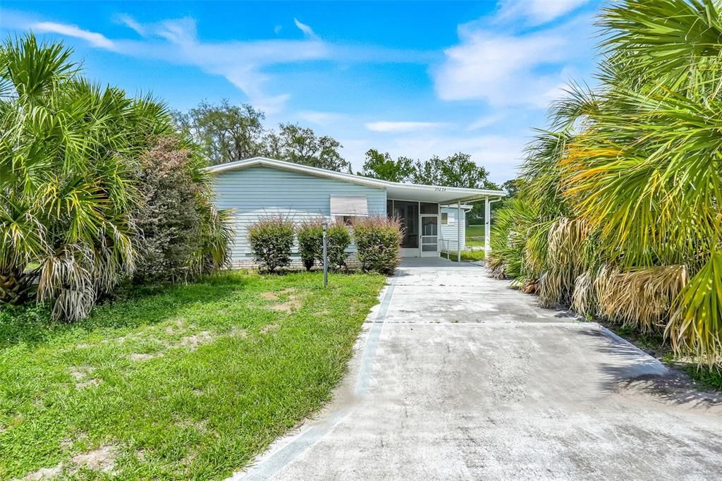 For Sale: $125,000 (2 beds, 2 baths, 1300 Square Feet)
