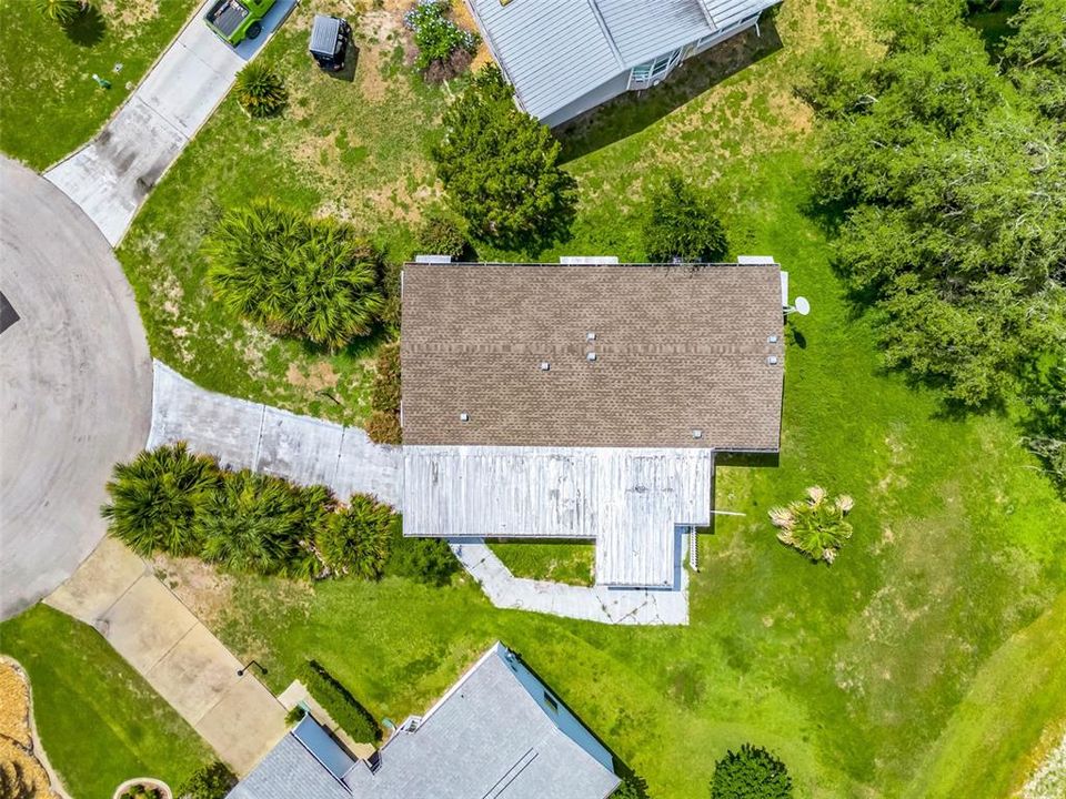 For Sale: $125,000 (2 beds, 2 baths, 1300 Square Feet)
