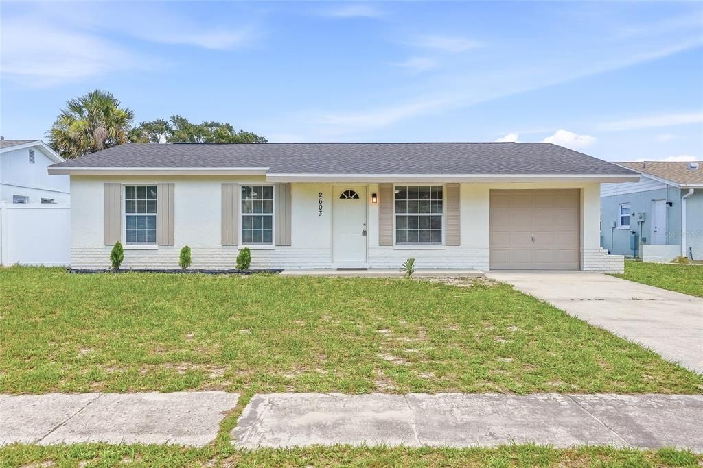 For Sale: $359,900 (3 beds, 1 baths, 1089 Square Feet)
