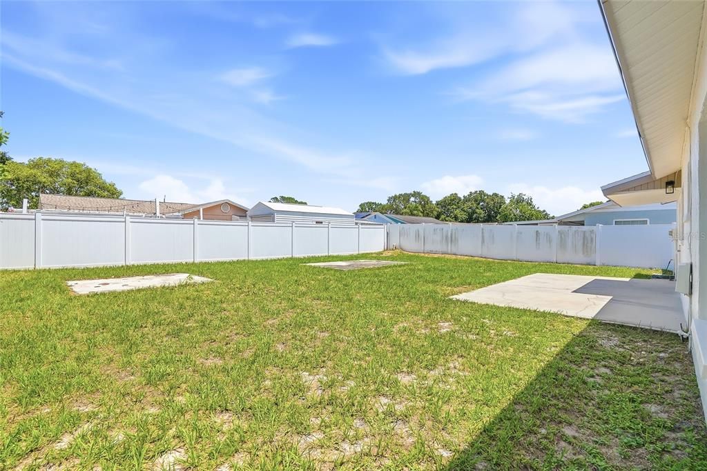 For Sale: $359,900 (3 beds, 1 baths, 1089 Square Feet)