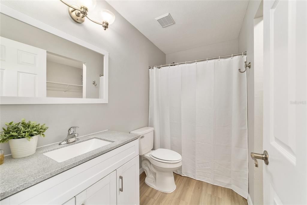 For Sale: $274,900 (3 beds, 2 baths, 1180 Square Feet)