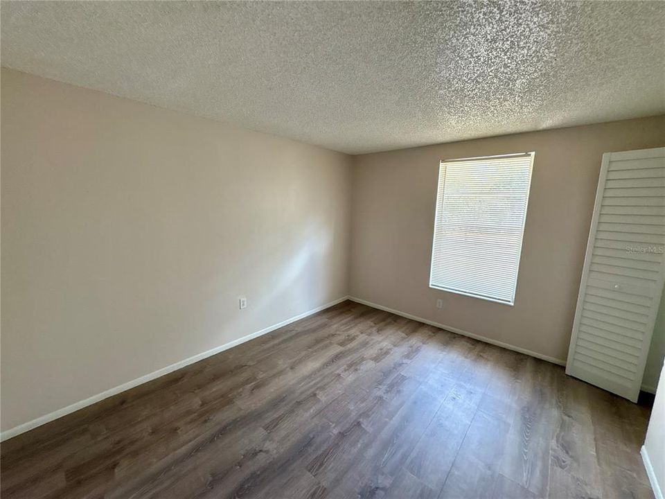 For Rent: $1,350 (2 beds, 1 baths, 1209 Square Feet)