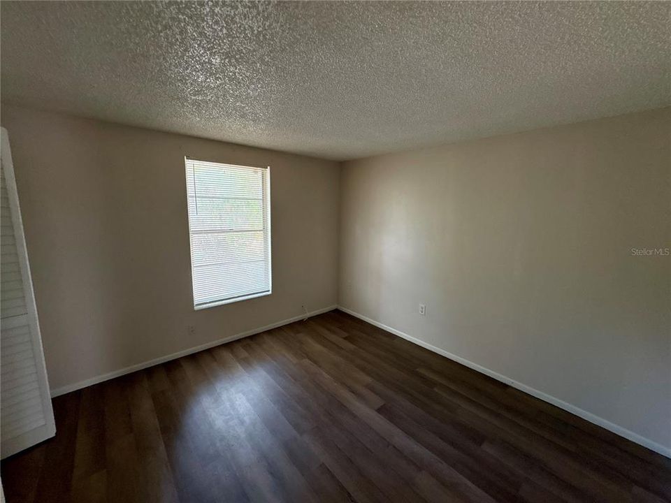 For Rent: $1,350 (2 beds, 1 baths, 1209 Square Feet)