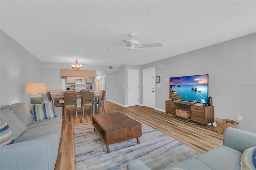 For Sale: $224,000 (3 beds, 2 baths, 1220 Square Feet)