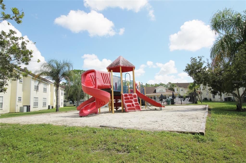For Sale: $224,000 (3 beds, 2 baths, 1220 Square Feet)
