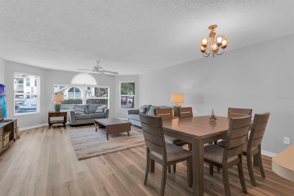 For Sale: $224,000 (3 beds, 2 baths, 1220 Square Feet)