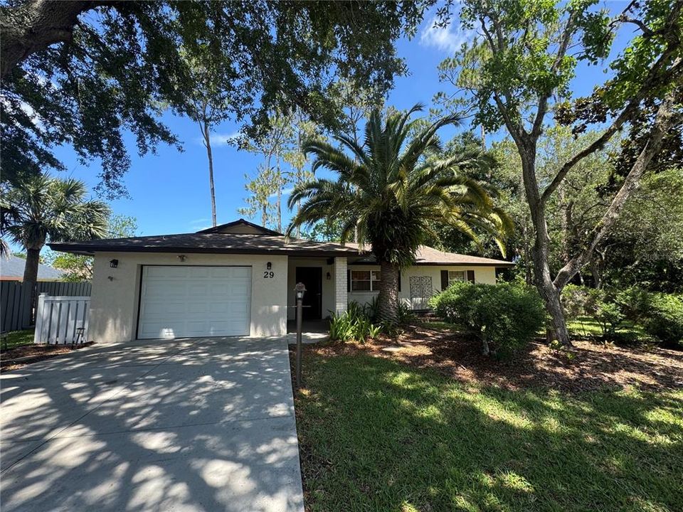 For Rent: $1,800 (2 beds, 2 baths, 1029 Square Feet)