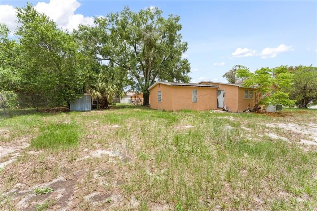 На продажу: $199,900 (3 спален, 2 ванн, 1320 Квадратных фут)