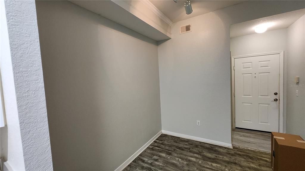 For Sale: $165,000 (2 beds, 2 baths, 1144 Square Feet)
