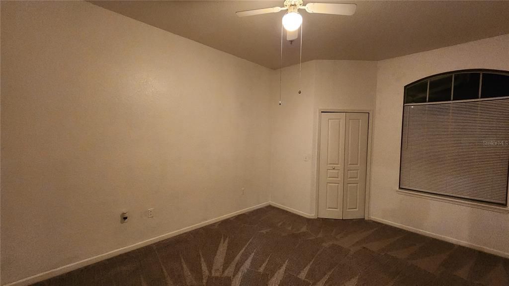 For Sale: $165,000 (2 beds, 2 baths, 1144 Square Feet)