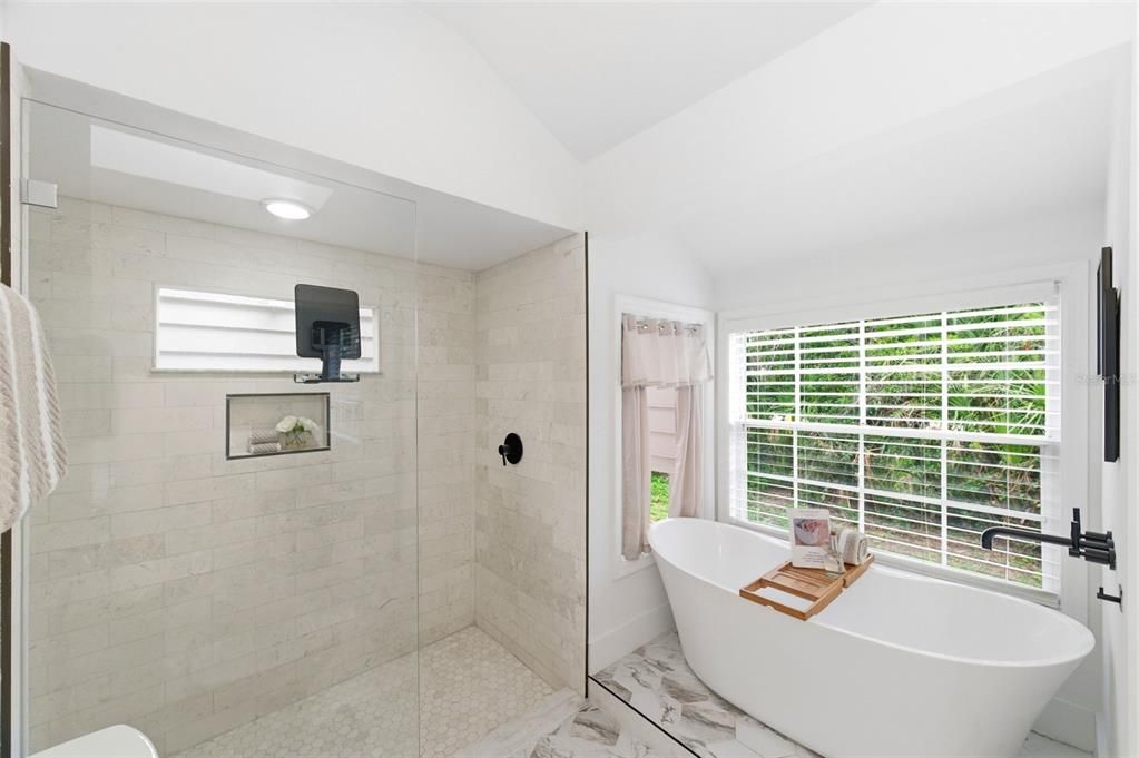 For Sale: $529,000 (3 beds, 2 baths, 1894 Square Feet)