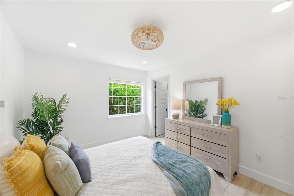 For Sale: $529,000 (3 beds, 2 baths, 1894 Square Feet)
