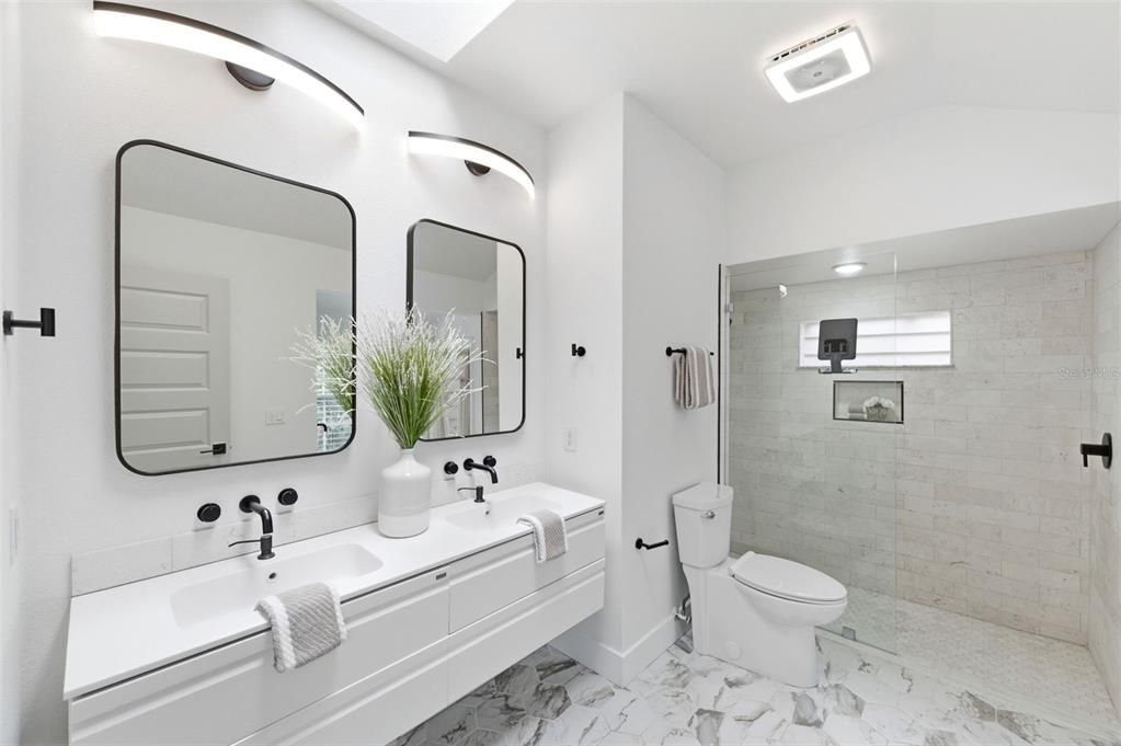 For Sale: $529,000 (3 beds, 2 baths, 1894 Square Feet)