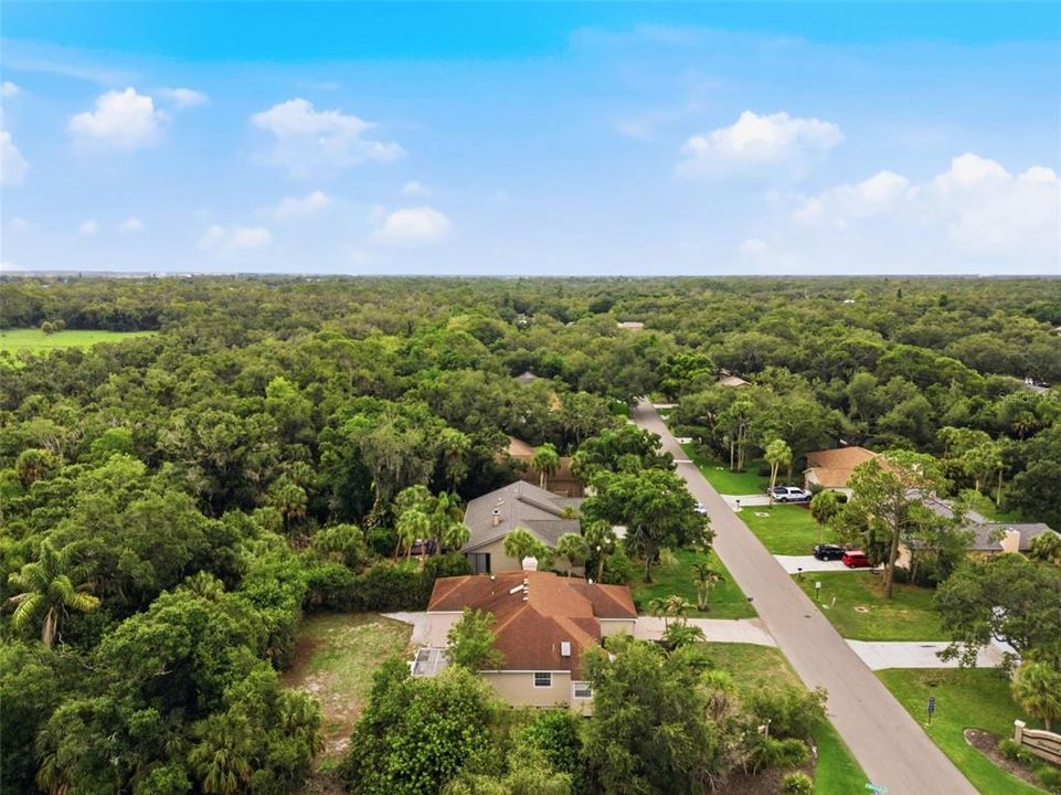 For Sale: $529,000 (3 beds, 2 baths, 1894 Square Feet)