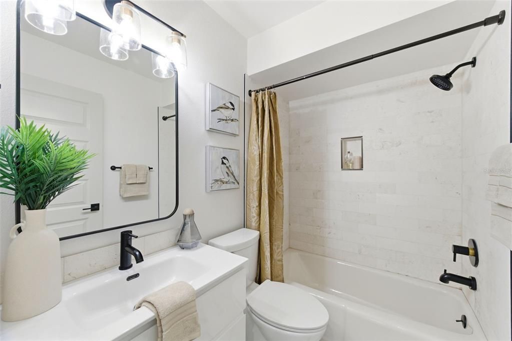 For Sale: $529,000 (3 beds, 2 baths, 1894 Square Feet)